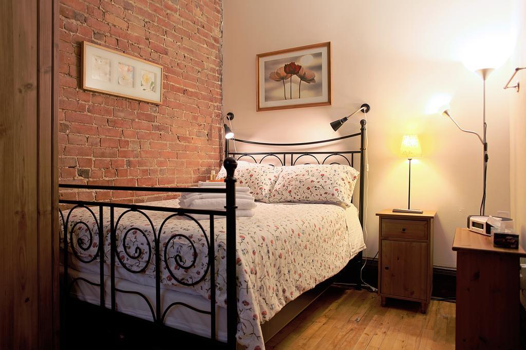 Gite University Bed And Breakfast Montréal Værelse billede