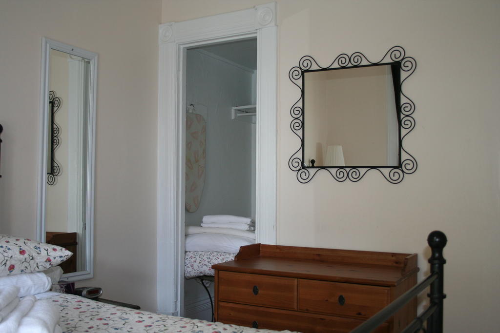 Gite University Bed And Breakfast Montréal Eksteriør billede