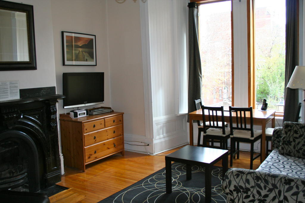 Gite University Bed And Breakfast Montréal Værelse billede