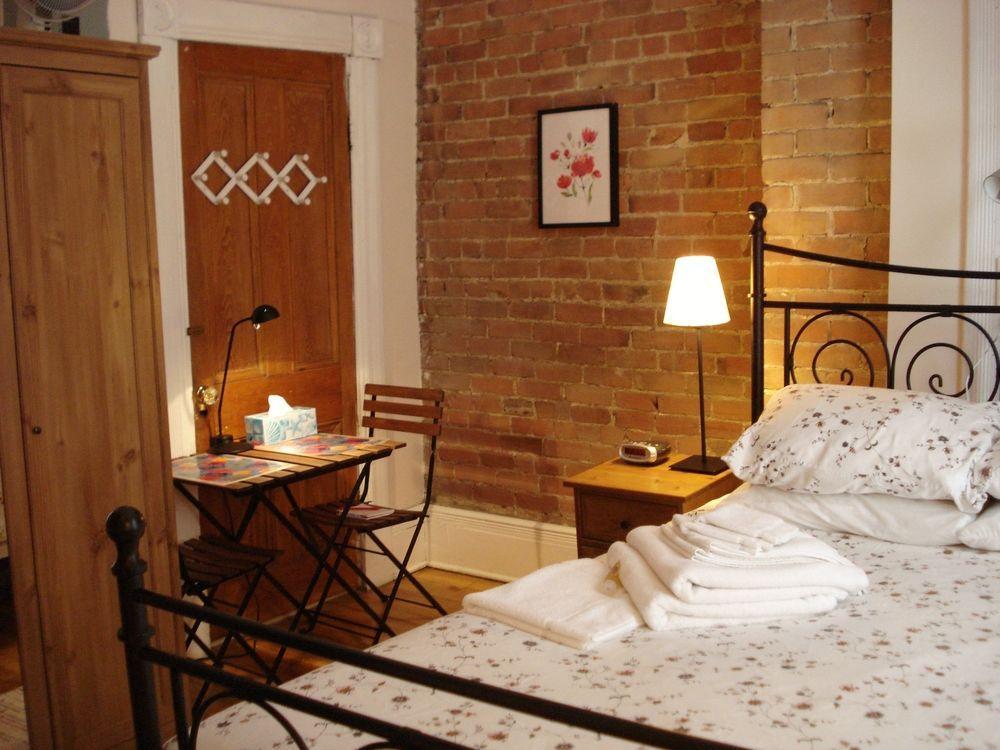 Gite University Bed And Breakfast Montréal Eksteriør billede