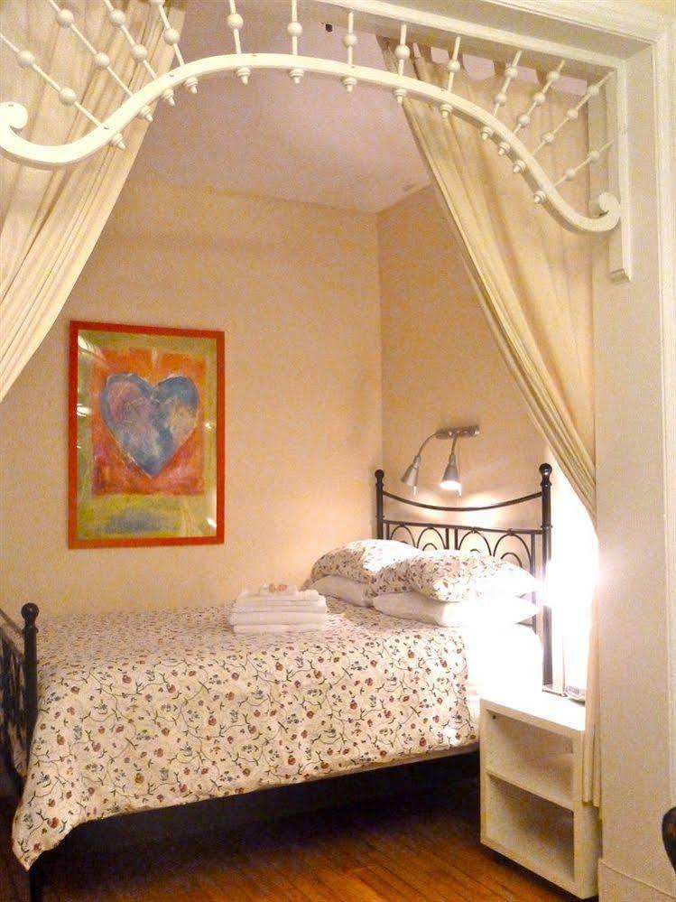 Gite University Bed And Breakfast Montréal Eksteriør billede