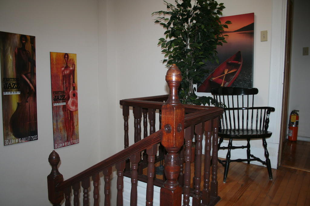 Gite University Bed And Breakfast Montréal Eksteriør billede