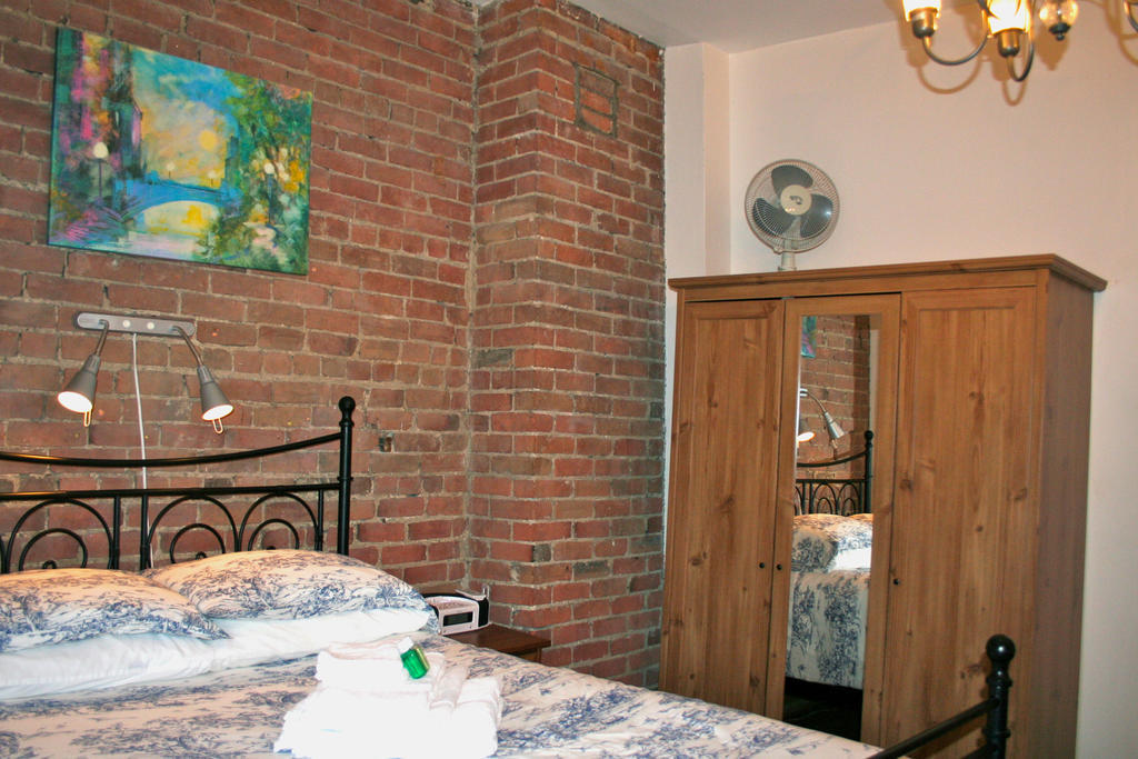 Gite University Bed And Breakfast Montréal Eksteriør billede